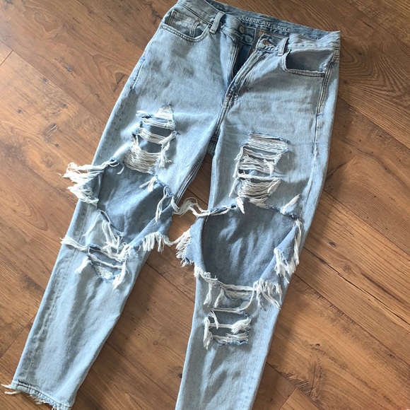 American Eagle Boyfriend Jeans - Picture 2 of 3